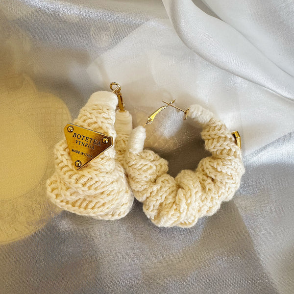 Christmas Vibe Chunky Knit Hoop Earrings – Winter Wool Jewelry with Cozy Charm